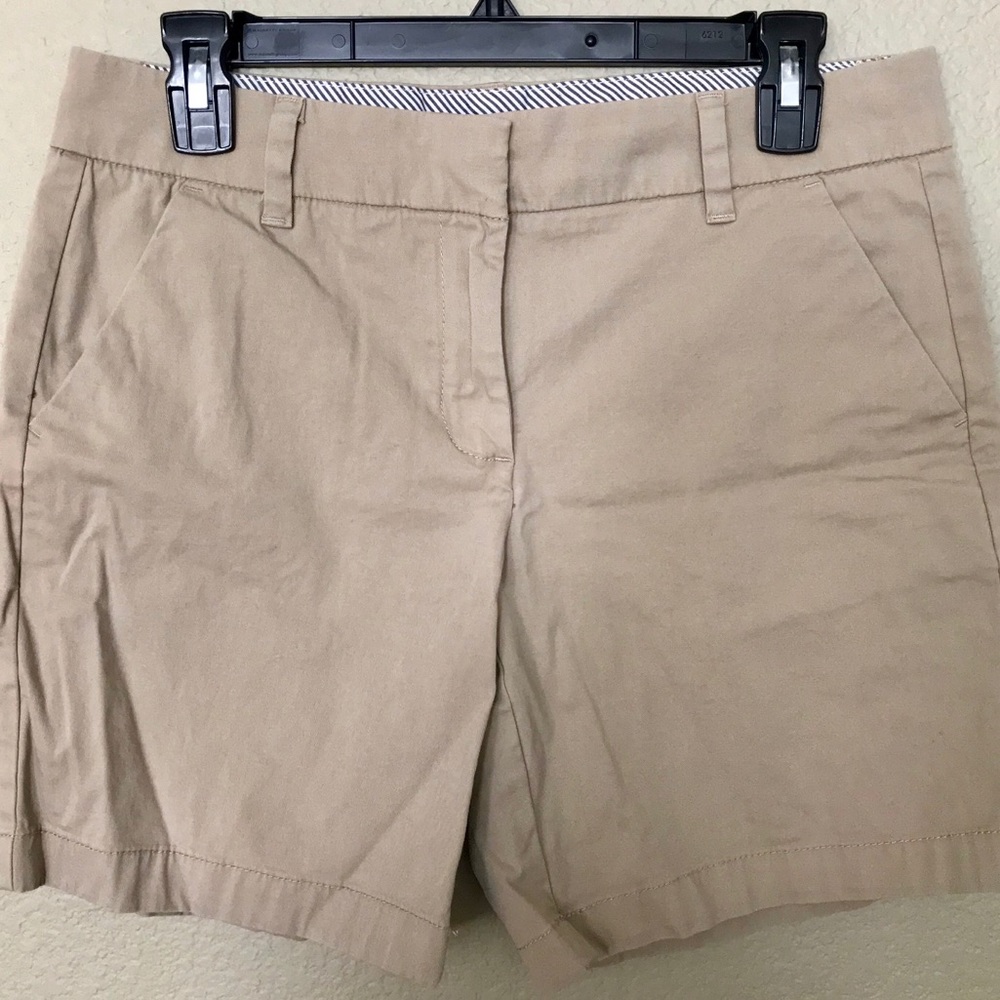 Women’s Tommy Hilfiger Shorts Khakis